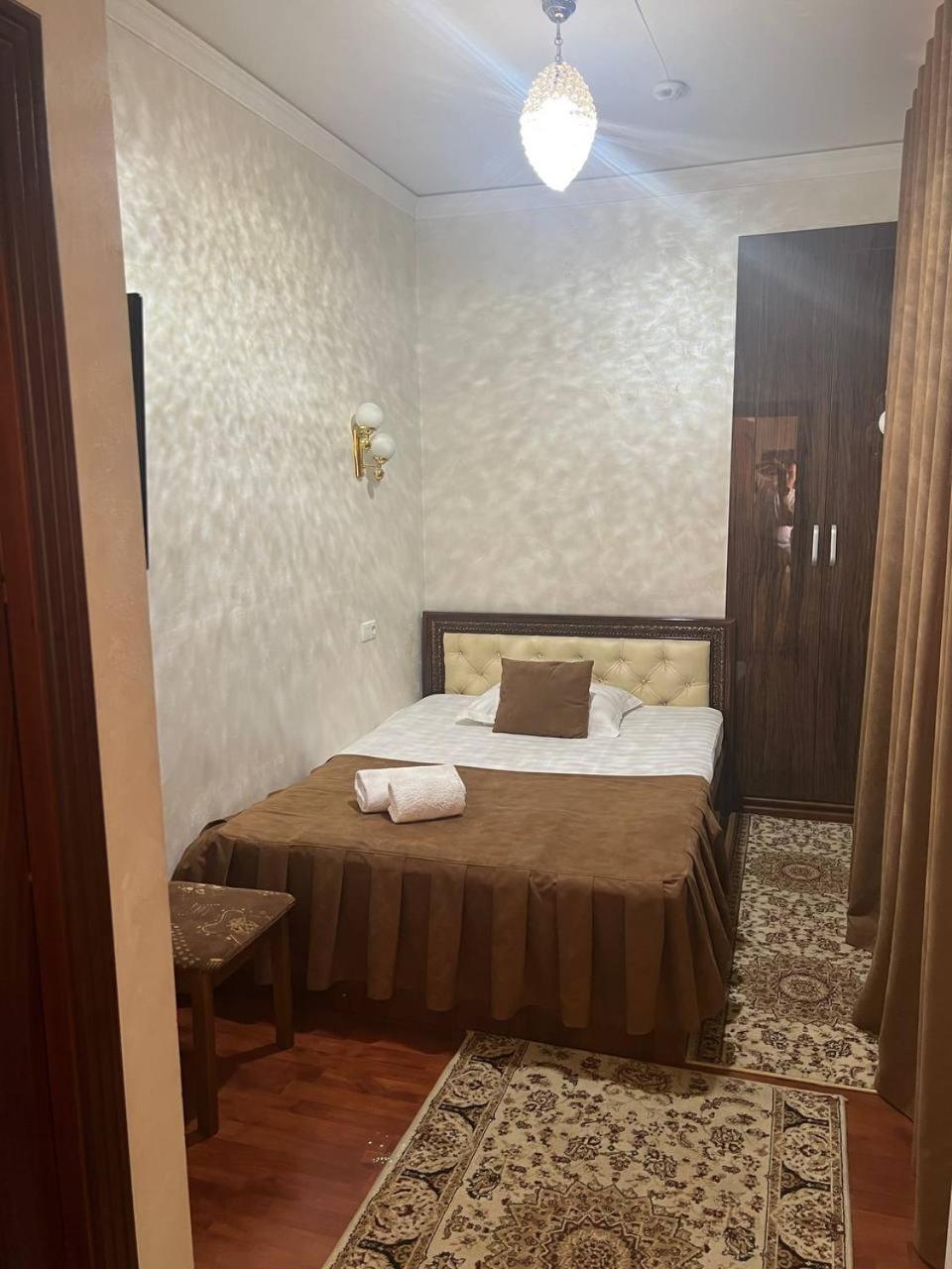 Hotel Al-Bukhory Samarkand Esterno foto
