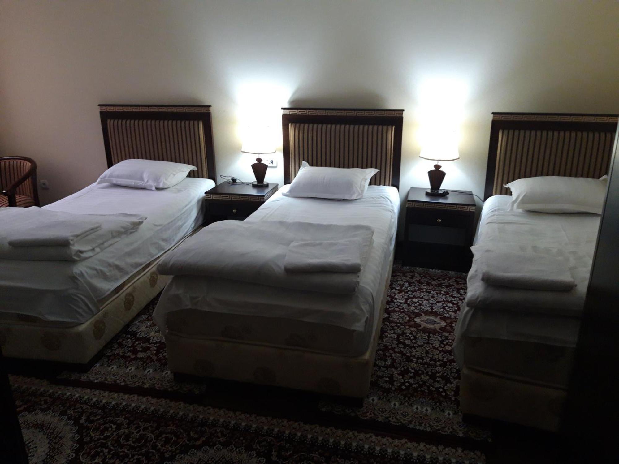 Hotel Al-Bukhory Samarkand Esterno foto